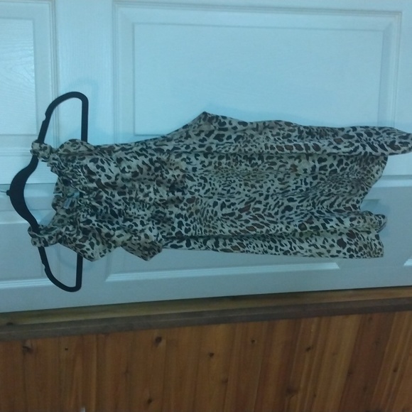 Essentials by Milano women's animal pattern sleeveless top SZ XL NWoT - Picture 6 of 17